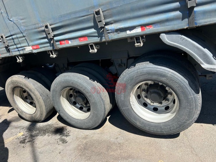 Carreta Sider Guerra 1996 28 paletes