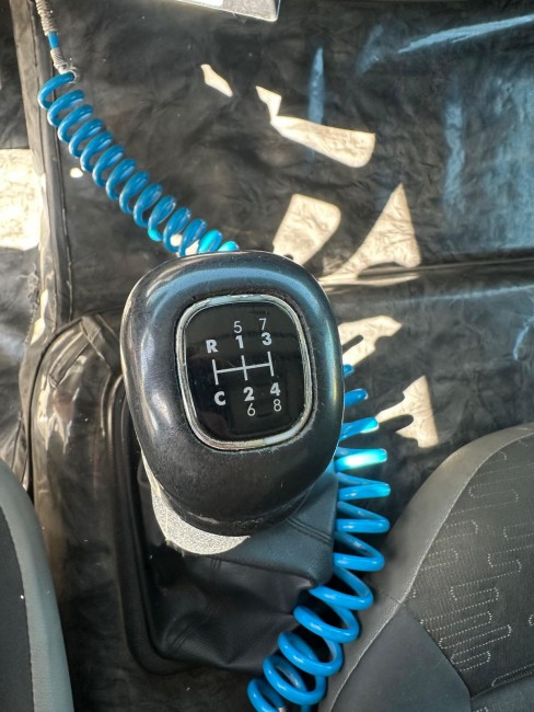 VW 17-280 Costellation 4x2 2013+Baú Câmara Fria Rodosinos 2012