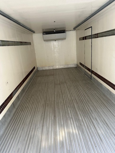 VW 17-280 Costellation 4x2 2013+Baú Câmara Fria Rodosinos 2012