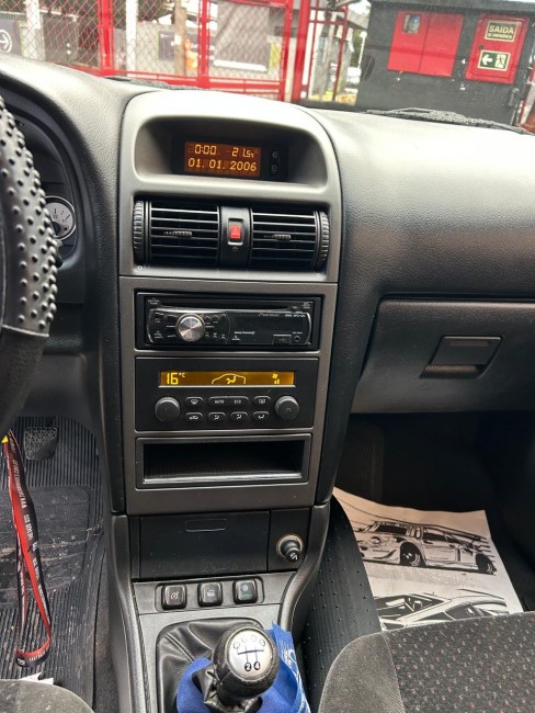 GM Astra 2.0 Flex 8v 2011 