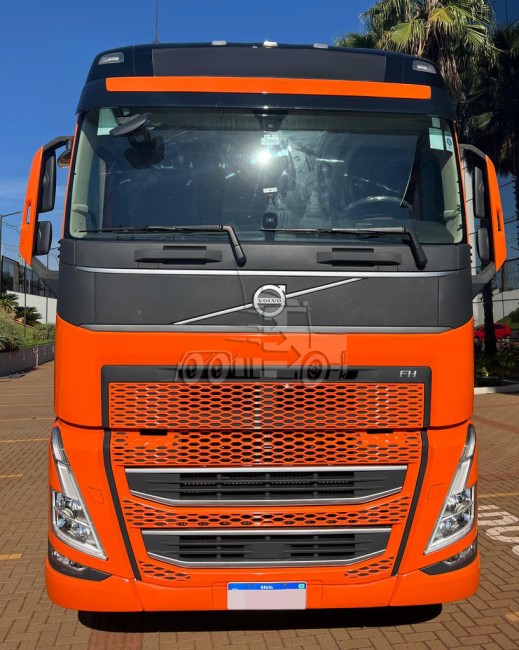 Volvo FH460 6x2 Globetrotter 2024