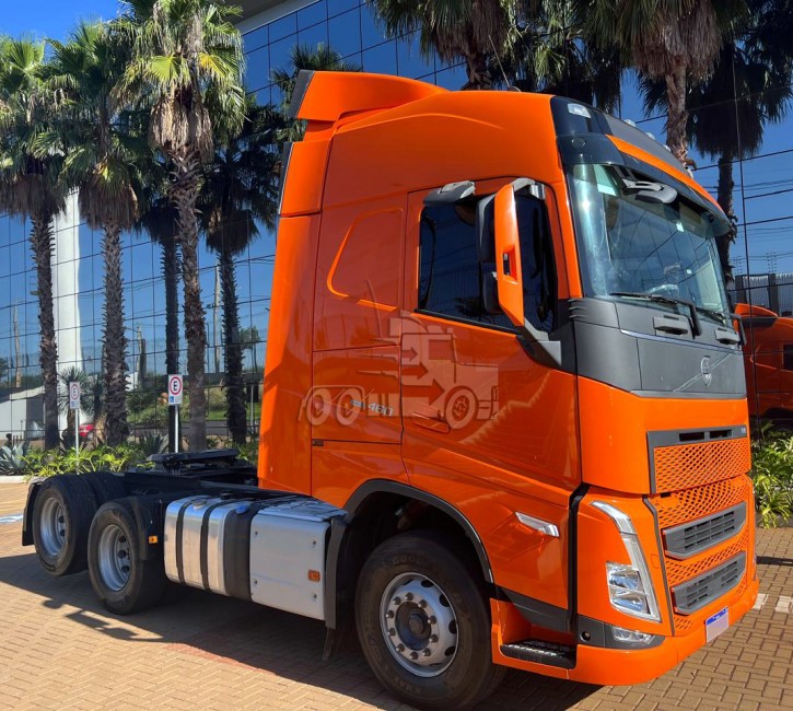 Volvo FH460 6x2 Globetrotter 2024