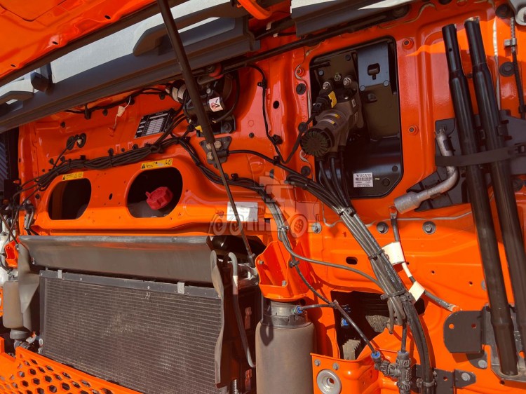 Volvo FH460 6x2 Globetrotter 2024