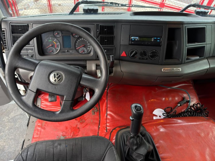 VW 19-330 4x2 2014