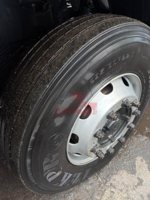 VW 19-330 4x2 2014