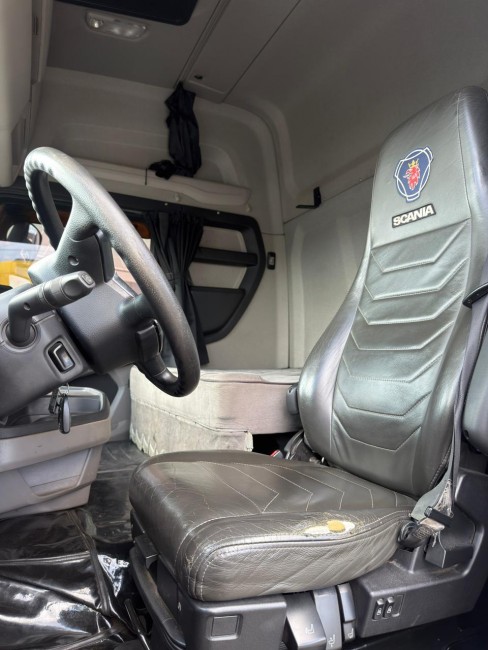 R500 6x4 2019