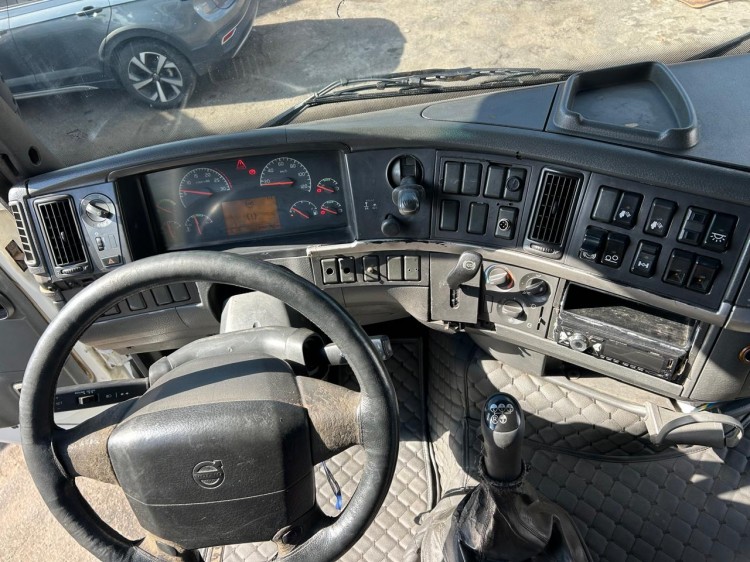 Volvo FH 420 6x2 2006
