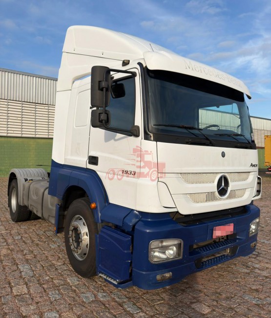 MB 1933 4x2 2017/2018