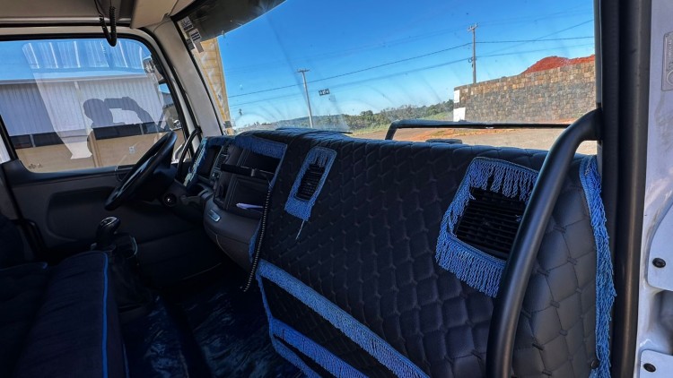 VW 30-330 8x2 2017