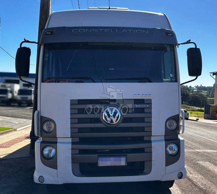 VW 30-330 8x2 2017