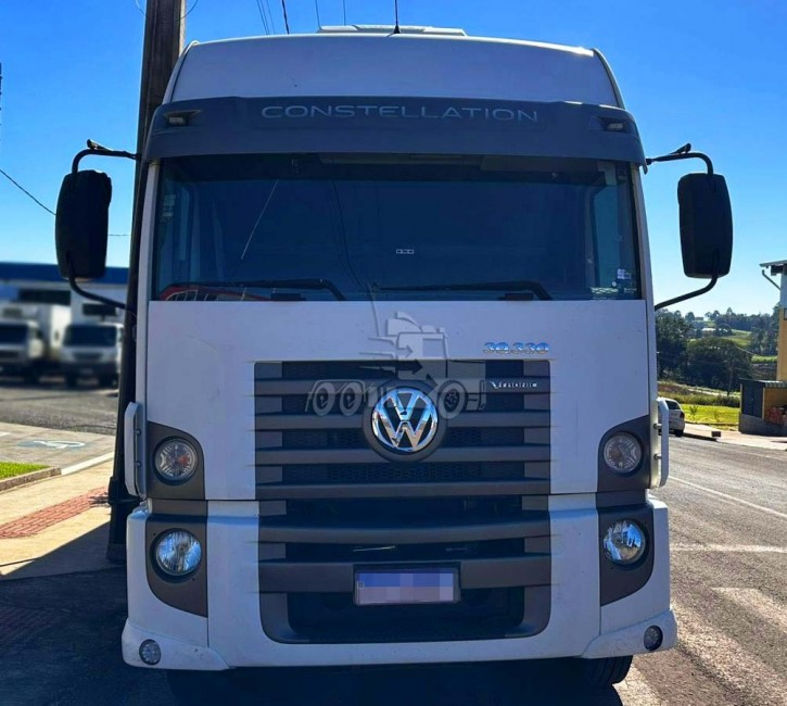 VW 30-330 8x2 2017