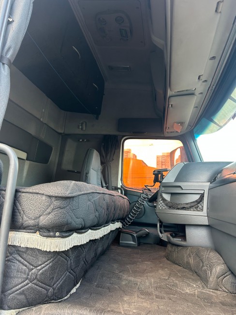 Volvo FH460 6x2 Globetrotter 2014