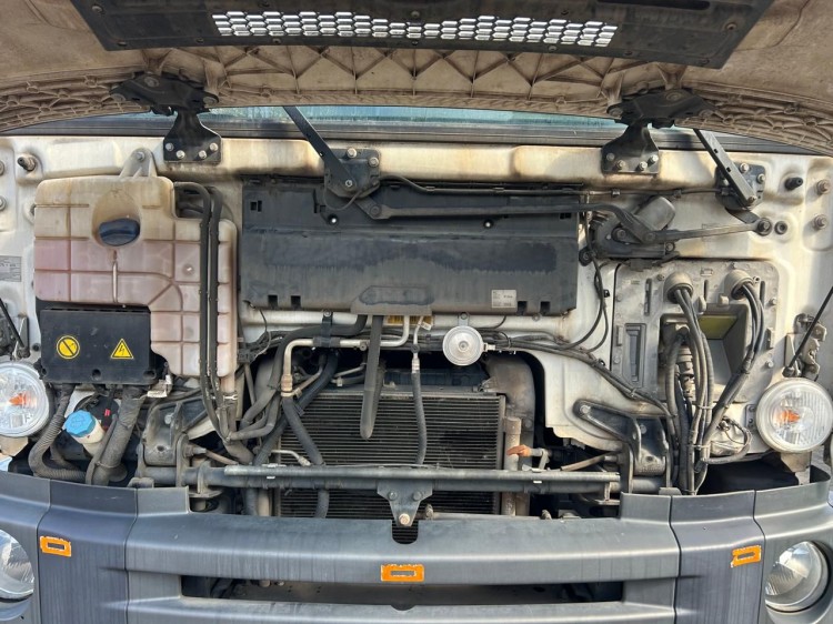 VW 19-330 4x2 2022