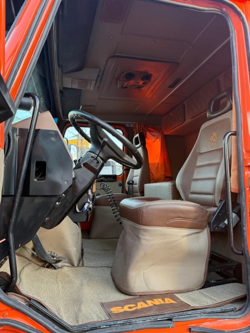 Scania 112H 320 4x2 1985