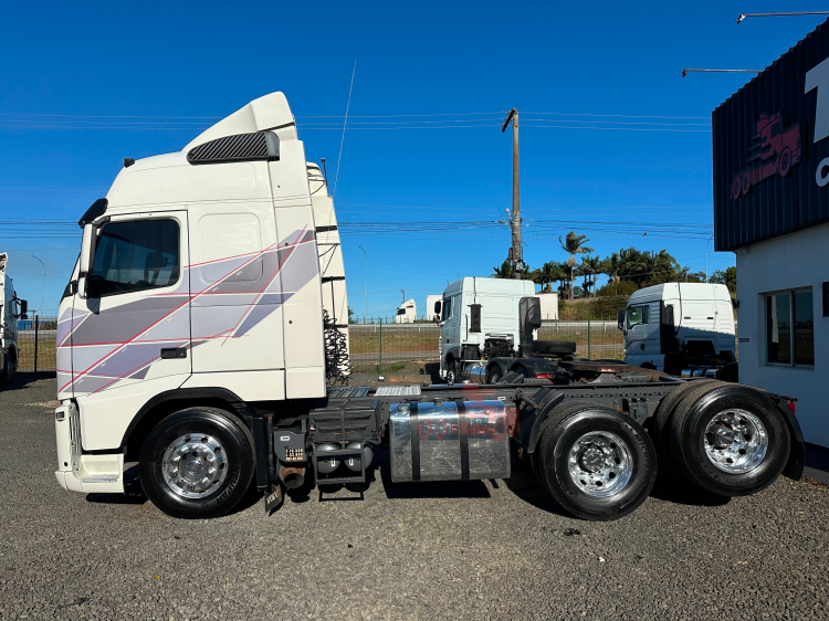 FH420 Globetrotter 6x2 2012
