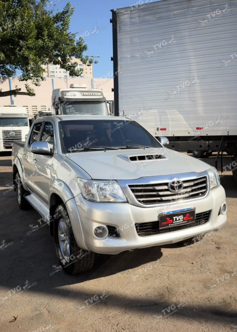 Hilux SRV 3.0 2012