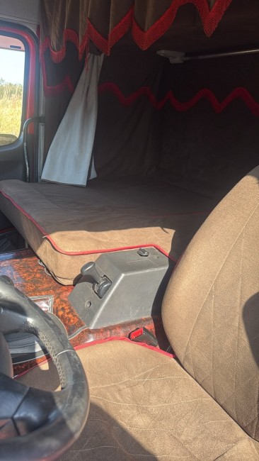 MB ATEGO 2429 6X2 2010/2011