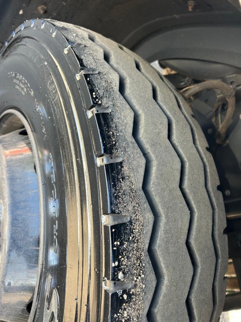 Volvo VM 330 8x2 2021 ISHIFIT 