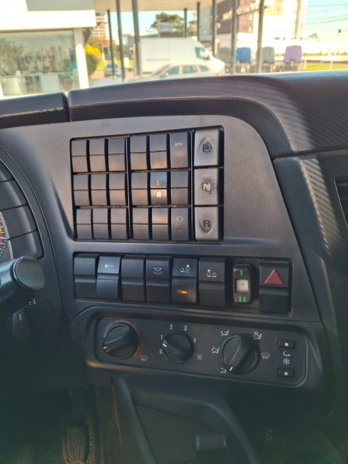 Iveco Hi-Road 4440 6X2 2020