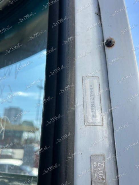 VW 25-390 6x2 2018