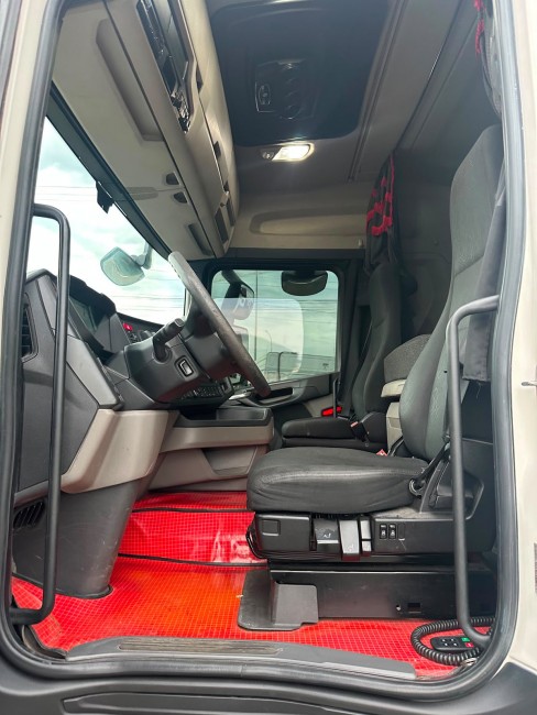 Scania R450 6x2 2019