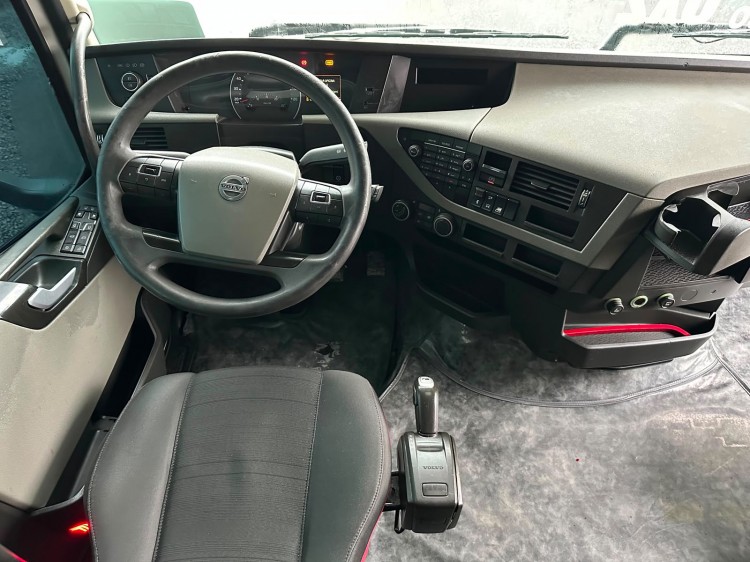 Volvo FH460 Globetrotter 6x2 2020