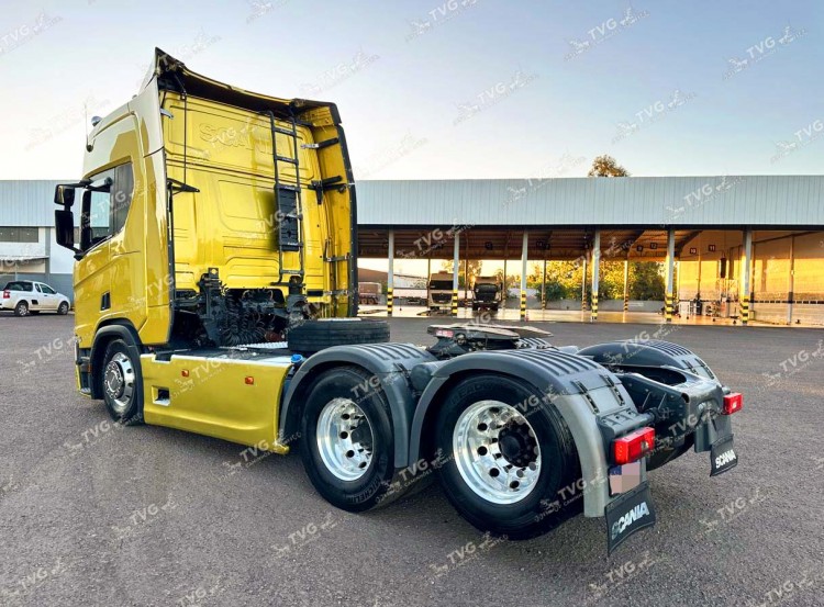 SCANIA R450 6X2 2021  