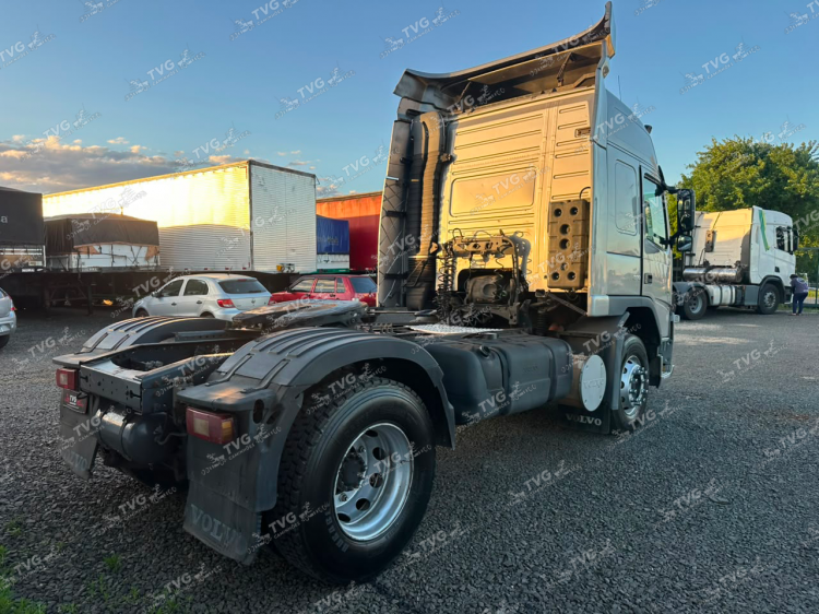 Volvo FM370 4x2 Globetrotter 2011