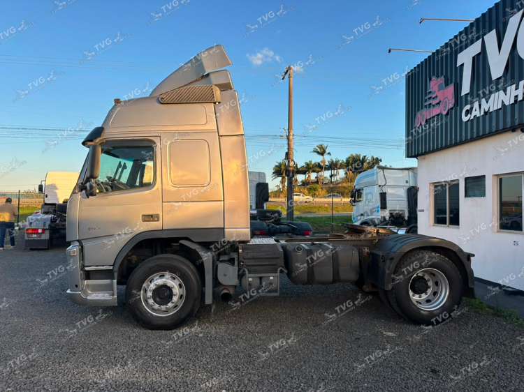 Volvo FM370 4x2 Globetrotter 2011