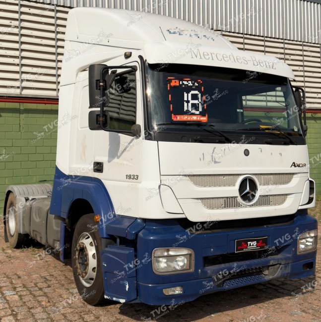 MB 1933 4x2 2017/2018