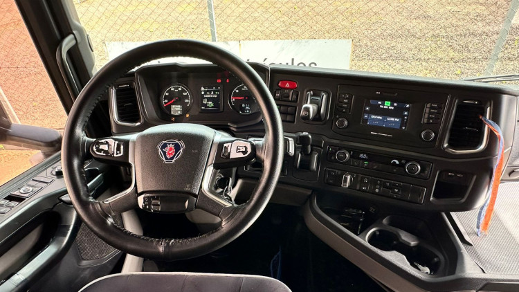 SCANIA R450 6X2 2020