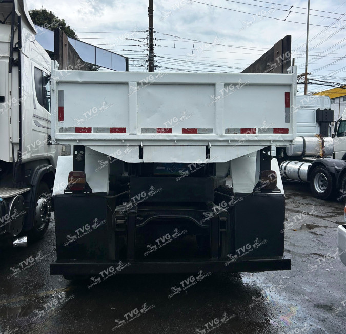 VW Titan 18-310 6x2 2003