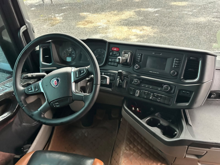 Scania R450 6x2 2021