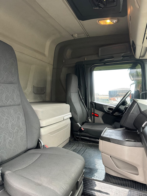 SCANIA R450 6X4 2020