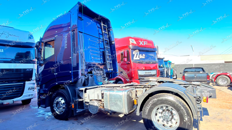 IVECO HI-WAY 440 4X2 2022