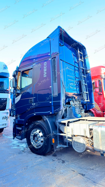 IVECO HI-WAY 440 4X2 2022