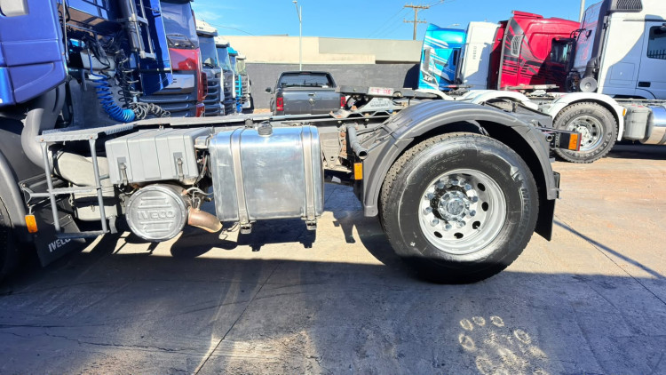 IVECO HI-WAY 440 4X2 2022
