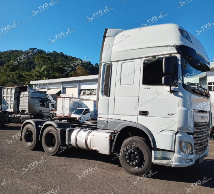 DAF 530 Super Space 