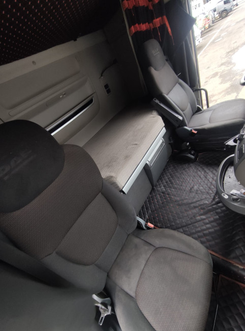 DAF 480 Super Space 