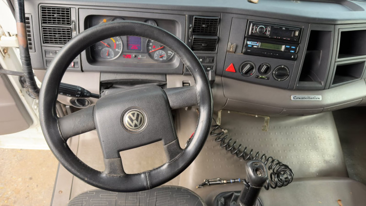 Vw 19-330 4x2 2014