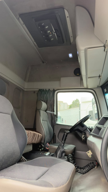 Vw 19-330 4x2 2014
