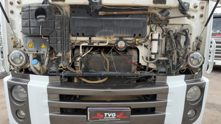 Vw 19-330 4x2 2014