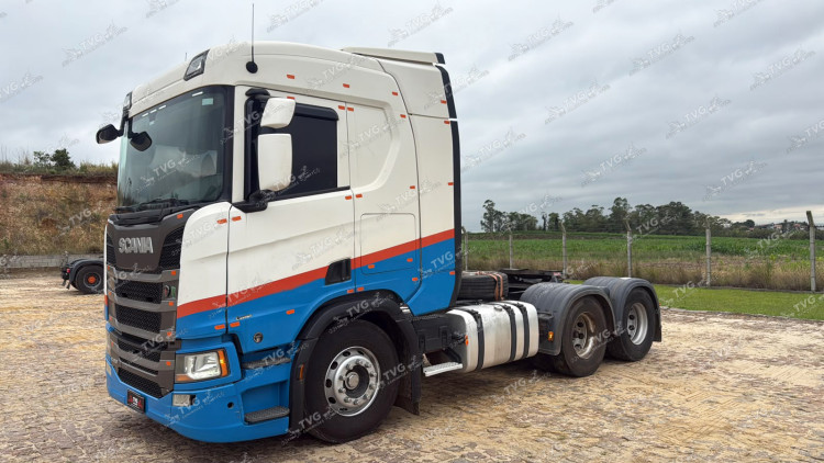 SCANIA R450 