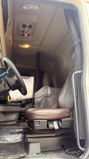 SCANIA R450 6x2  2021