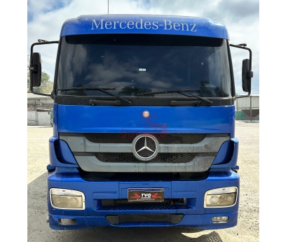 MB 1933 6x2 2007 Caçamba