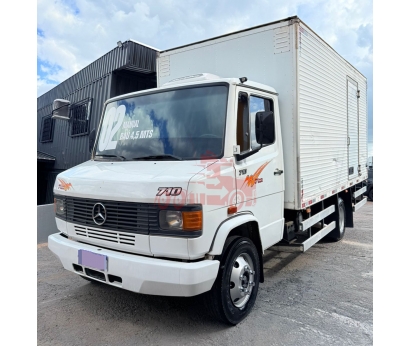 MB 710 PLUS 4x2 2002