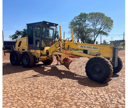 Motoniveladora New Holland RG140B 2009