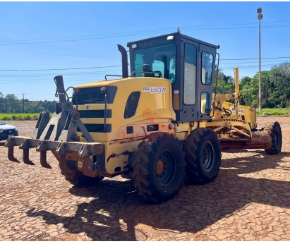 Motoniveladora New Holland RG140B 2009