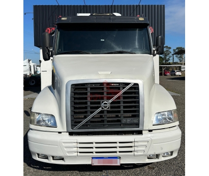 Volvo NH12 380 6x2 2003