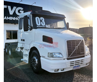 Volvo NH12 380 6x2 2003